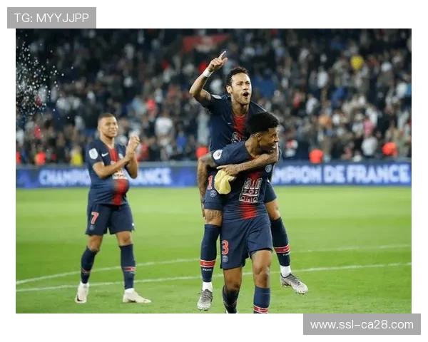 巴黎圣日耳曼少赛一轮落后朗斯1分，半程争冠悬念再起。